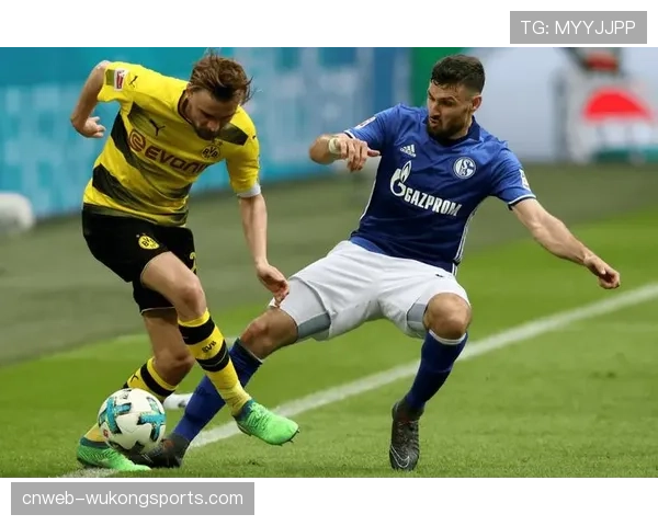 沙尔克04新援高中锋已参与合练，有望丰富球队定位球战术